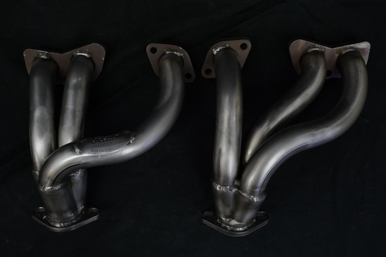 34 35 36 37 38 39 40 41 42 46 47 48 NOS PLYMOUTH EXHAUST MANIFOLD 201 218 230 